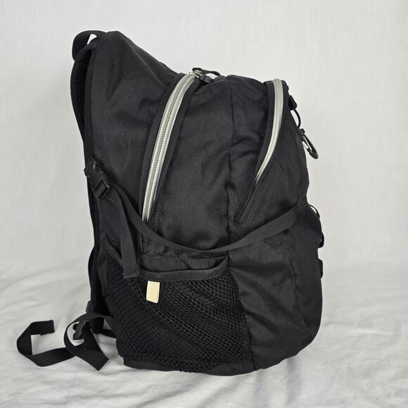 The North Face Mainframe Backpack Black White Logo - Picture 5 of 16